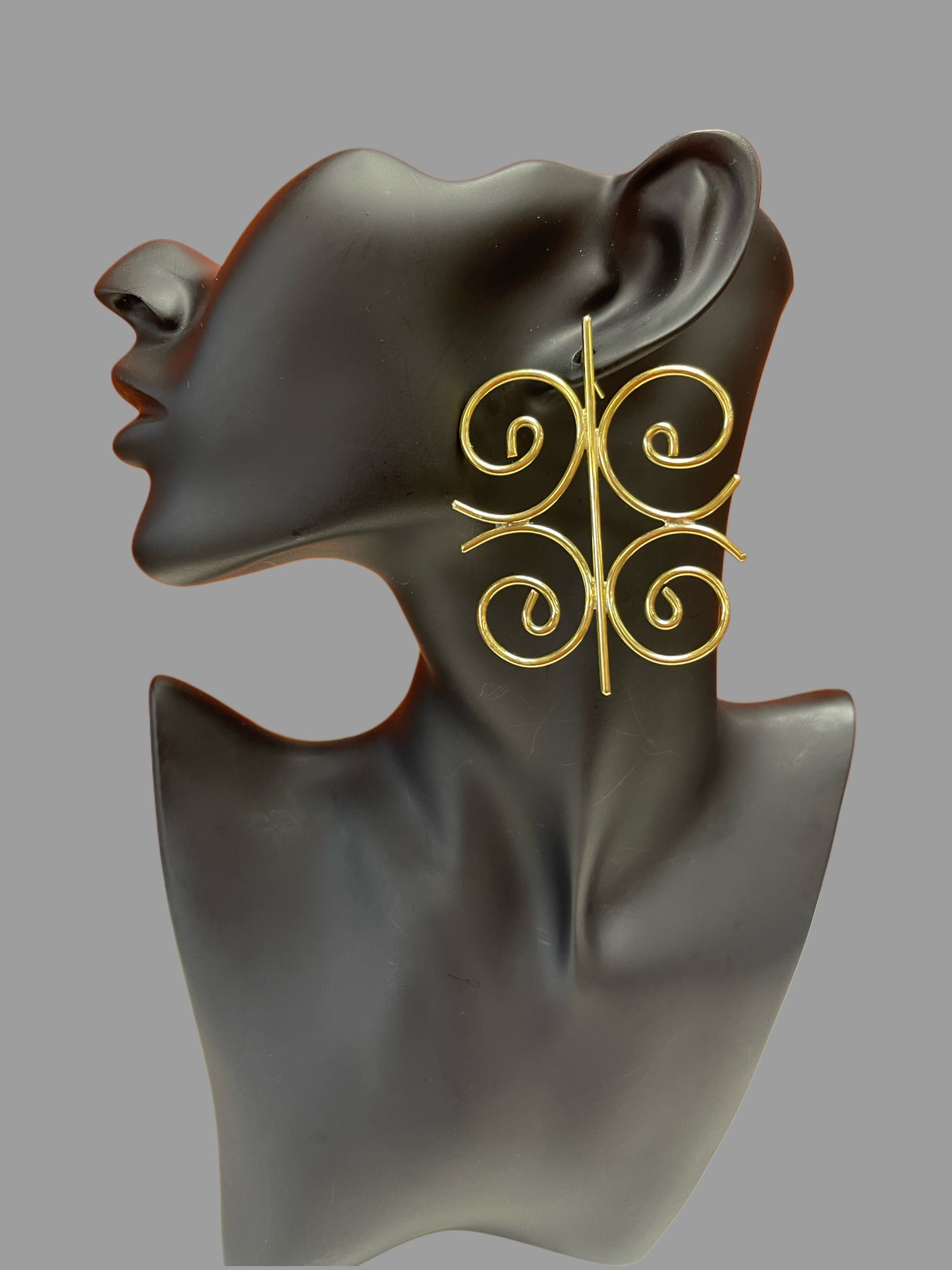 Dwennimmen Earrings